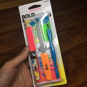 Revlon: Live Boldly Collection (Limited Edition)